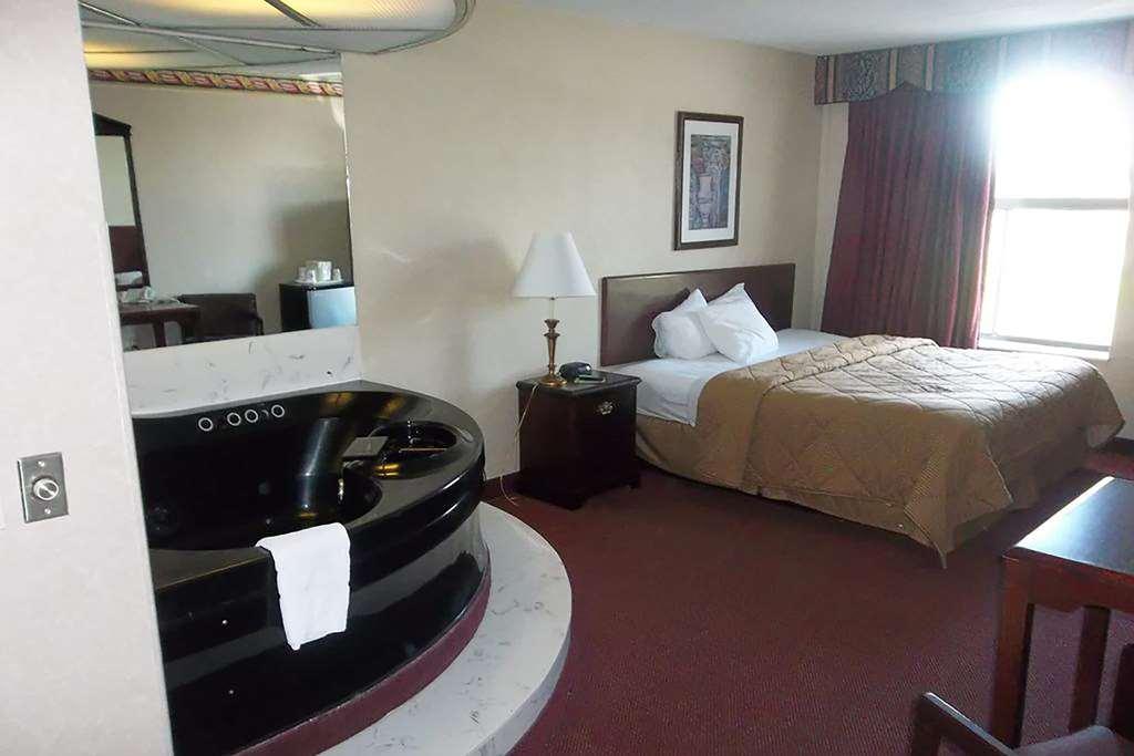 Motel Baymont By Wyndham Northwood Zimmer foto